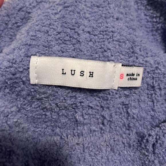 super super soft periwinkle sweater! - Picture 2 of 2